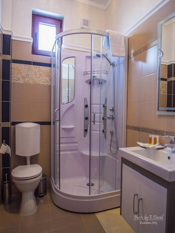 Hotel Galany Рэдэуци Экстерьер фото