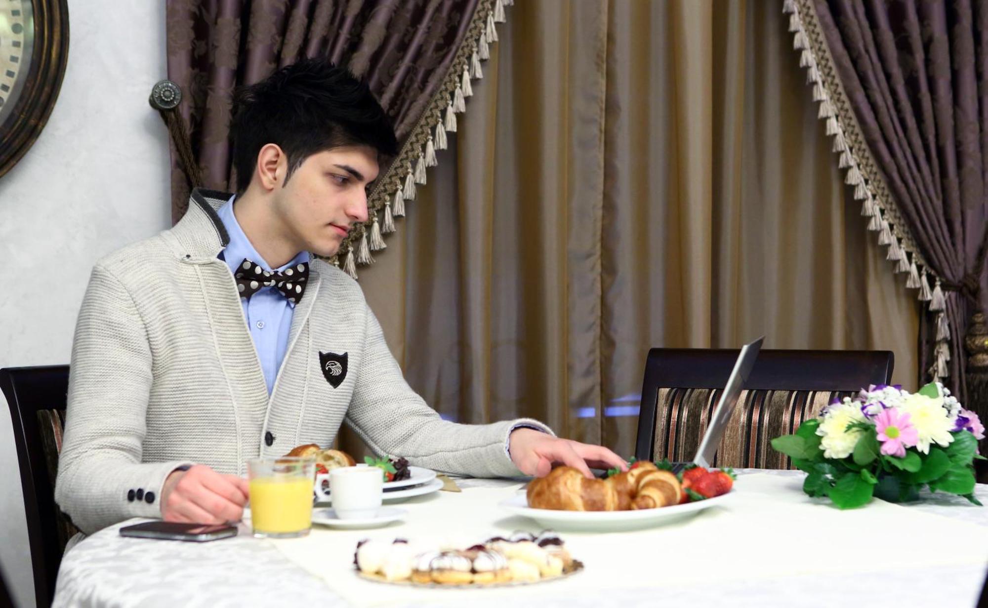 Hotel Galany Рэдэуци Экстерьер фото
